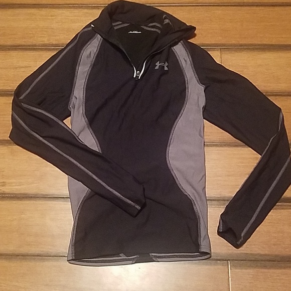 Under Armour Tops - Under Armor pullover